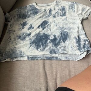 lululemon athletica Blue and White Tie-Dye Top